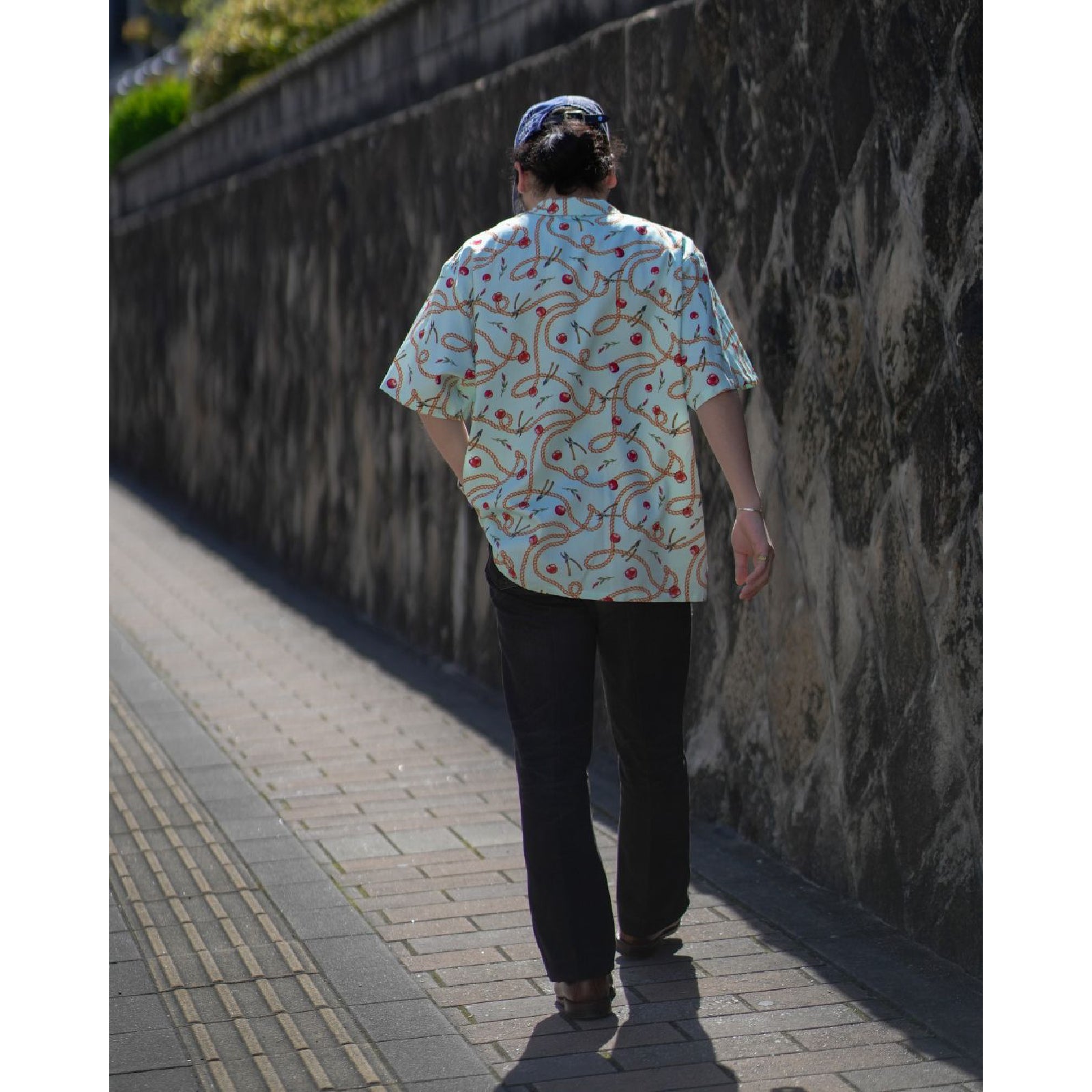 Open-collar S/S shirt (apple&chain)