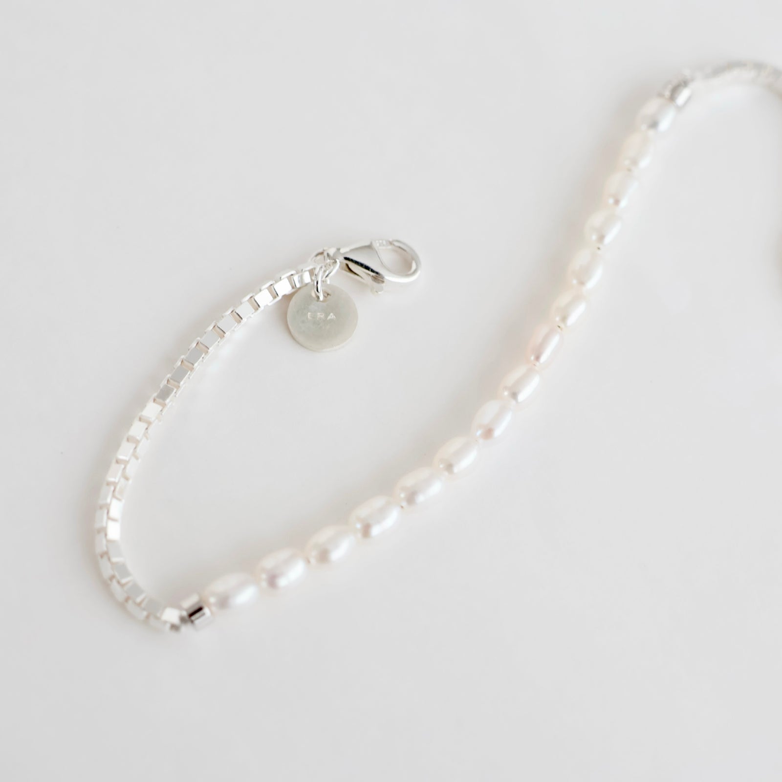 SL047 / TWNKL PAS BRACELET | ref. / Web Store