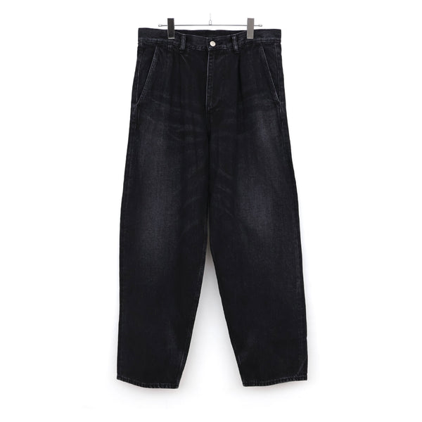 Selvage Denim Two Tuck Tapered Pants