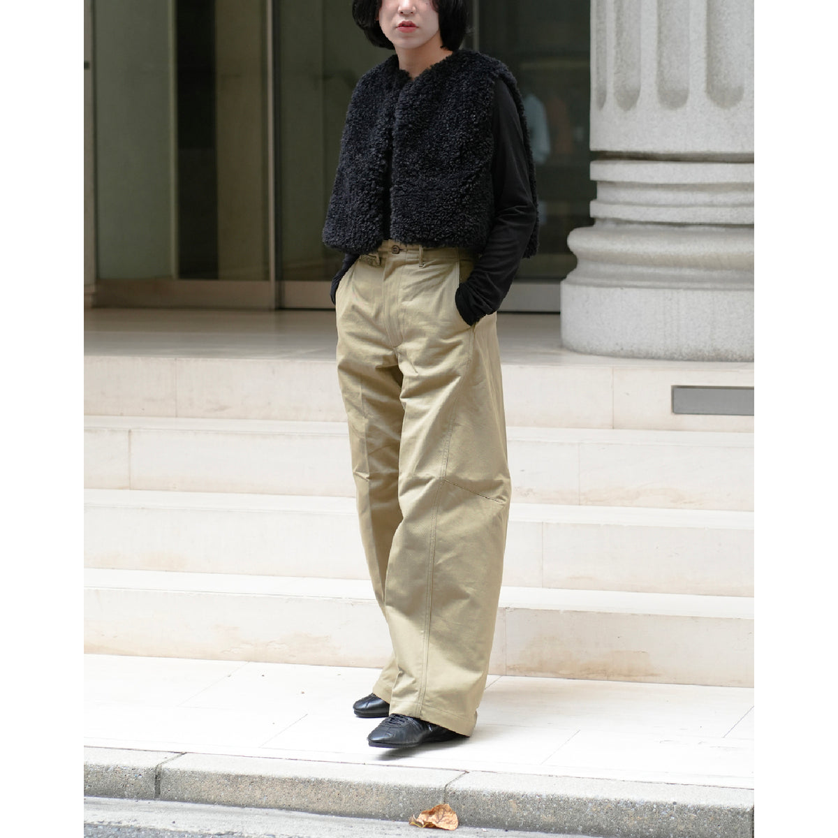 FAUX SHEARLING CROPPED VEST