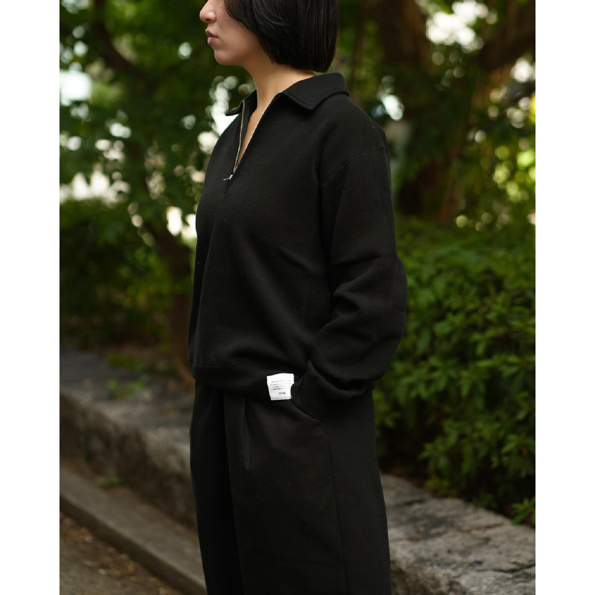 COLLARED SWEAT SHIRT