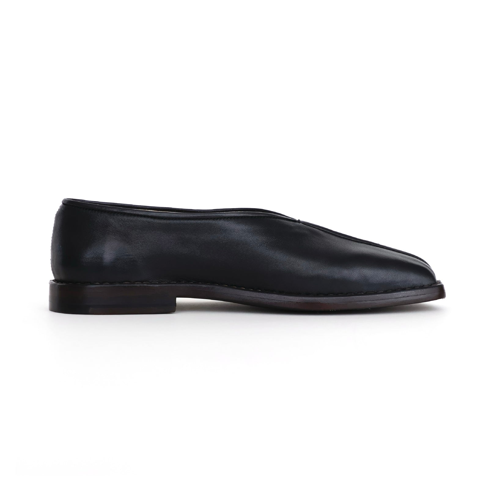 FLAT PIPED SLIPPERS