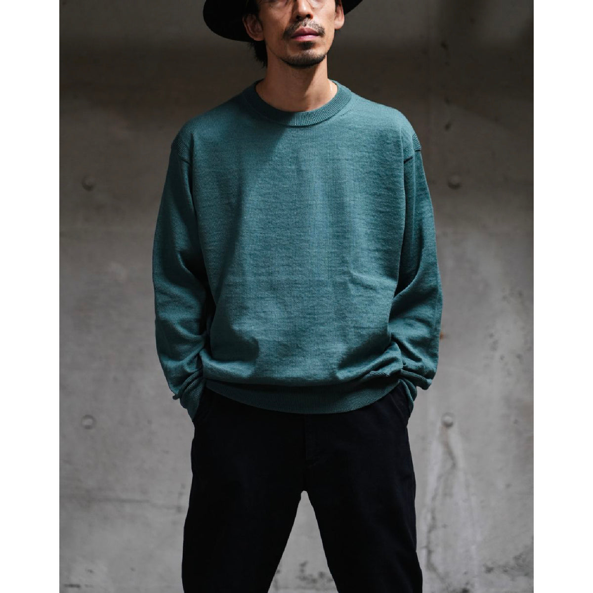 W/L Crewneck Knit