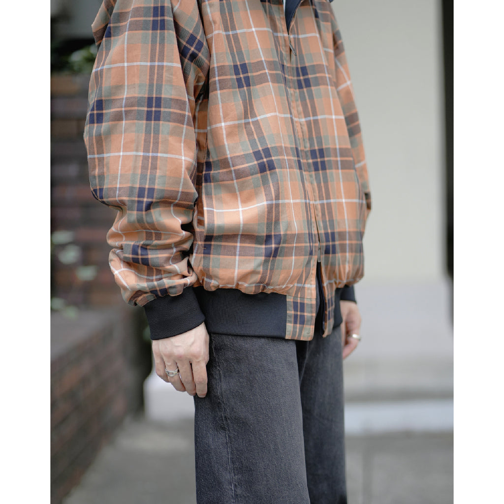 モデル：175cm　着用サイズ：38