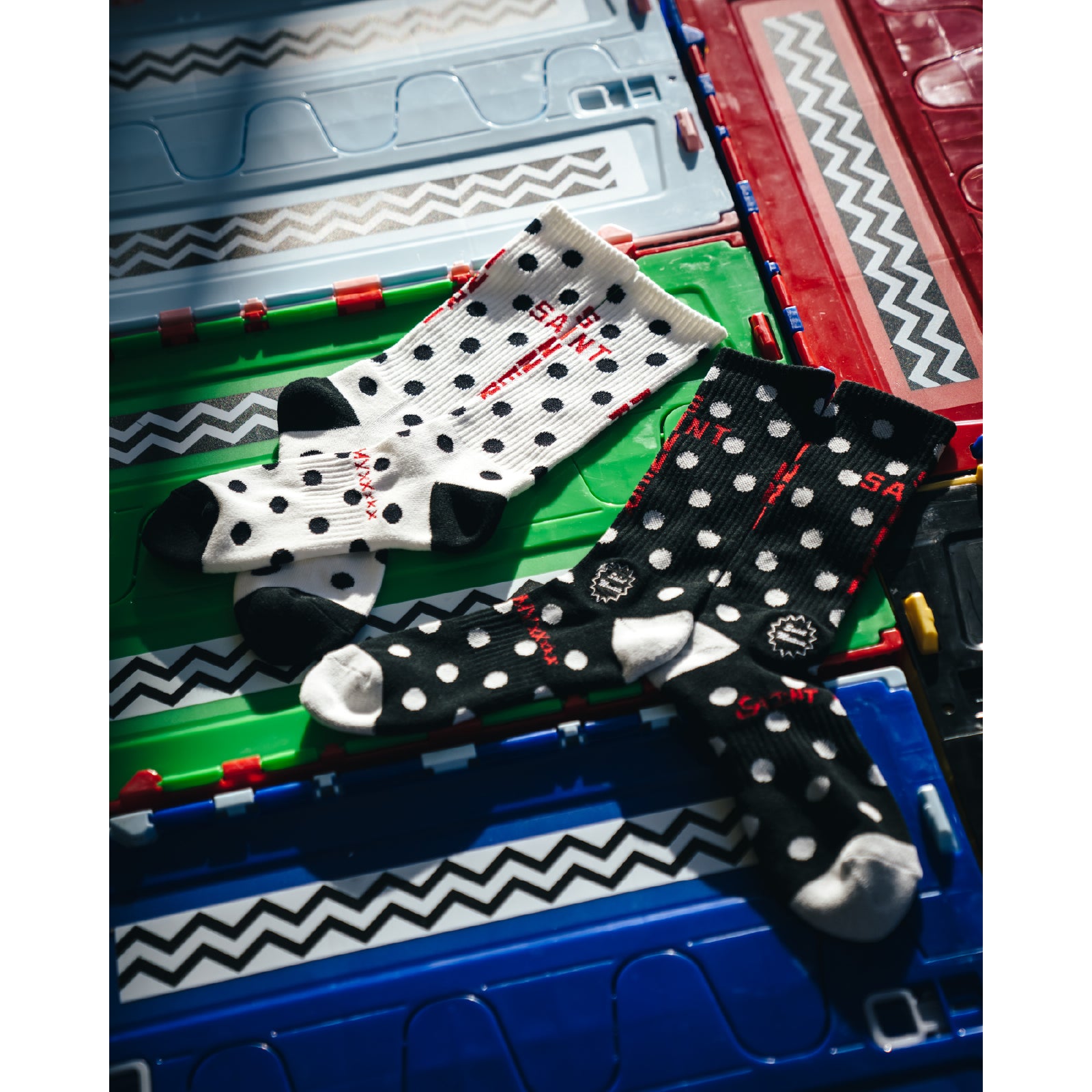 SOCKS / DOT / WHITE