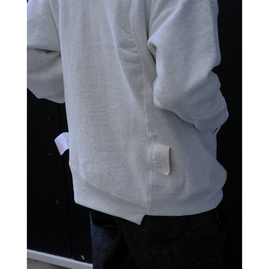 モデル：175cm　着用サイズ：XL