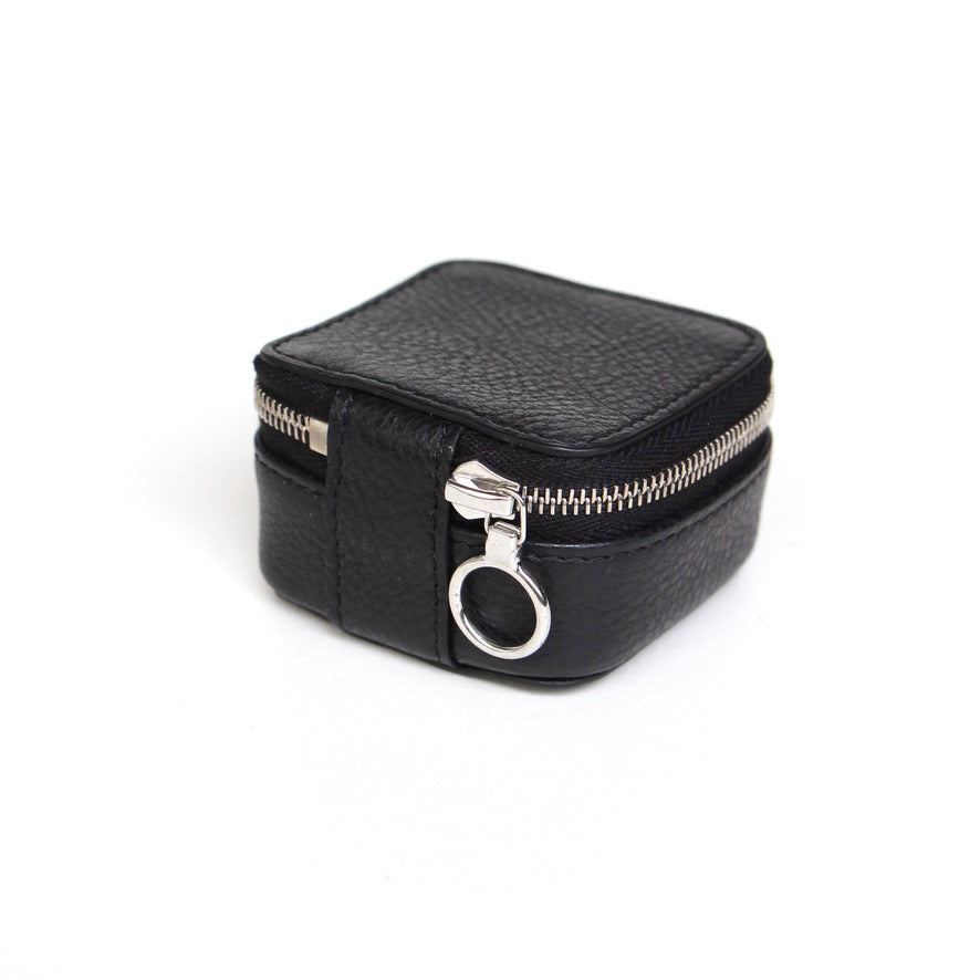 【極美品】Aeta PG26 SMALL CONTAINER A（black） PG26 / SMALL CONTAINER A | ref. / Web Store