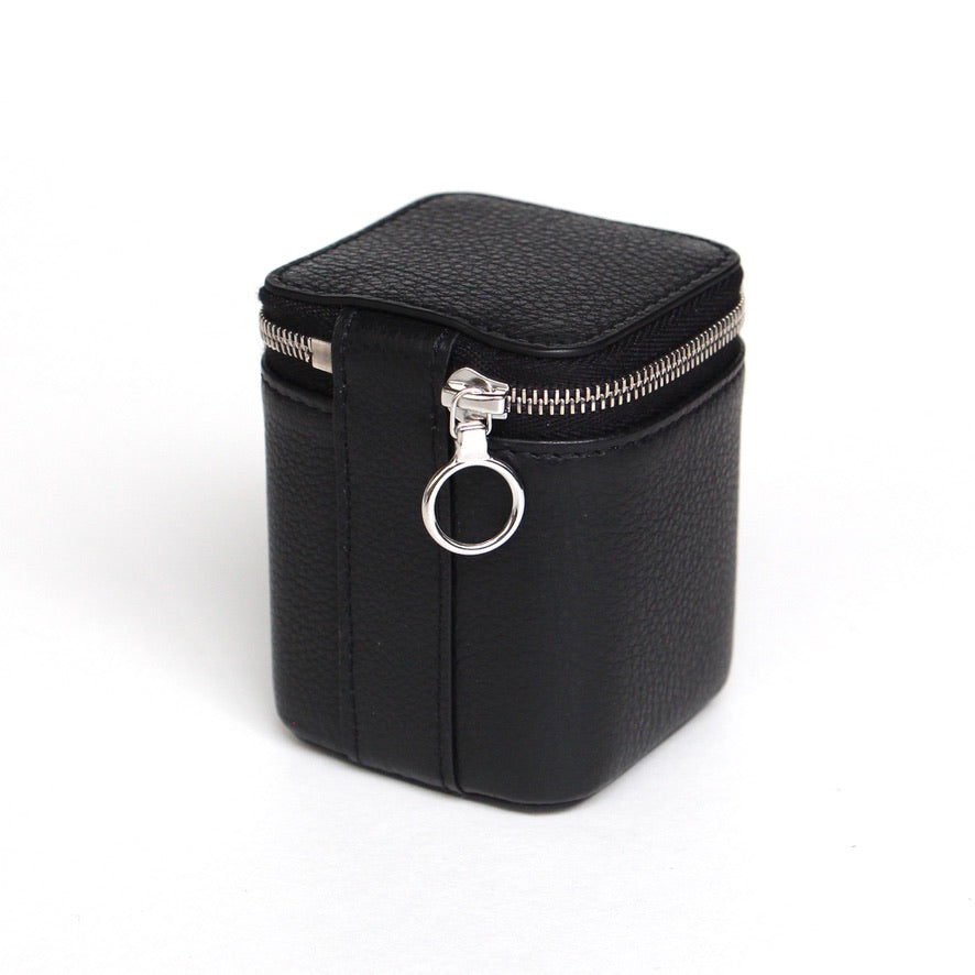 PG29 / SMALL CONTAINER D