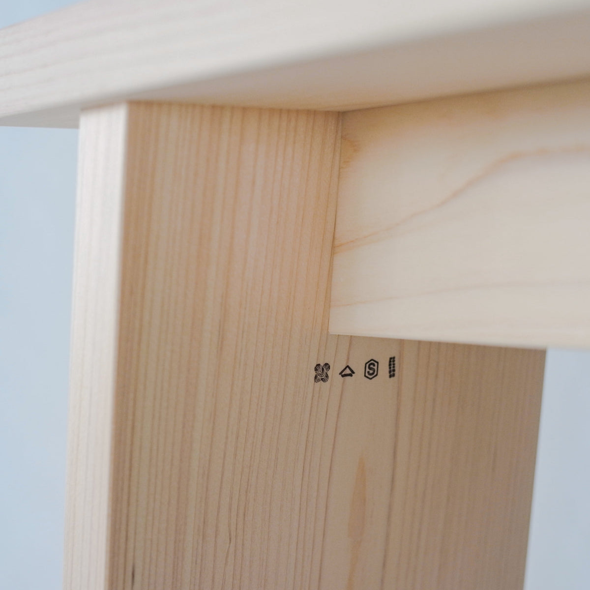 腰掛け - ref. / Web Store