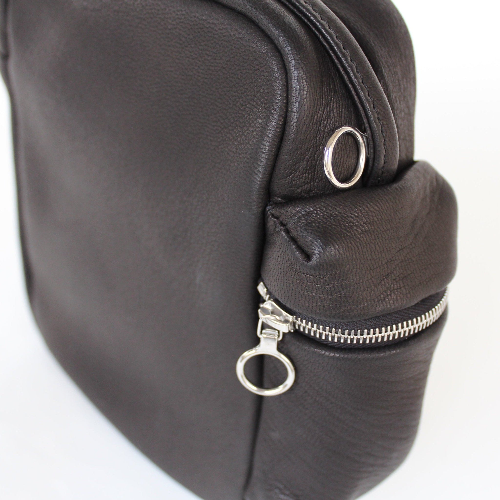 DA05 / DEER LEATHER SHOULDER POUCH - ref. / Web Store