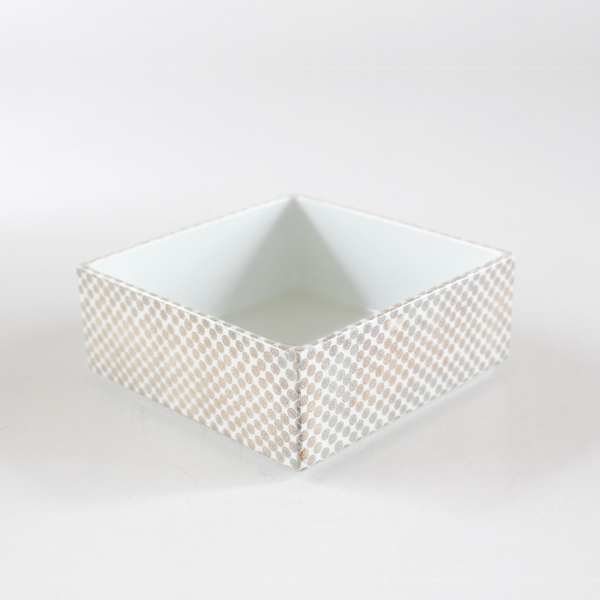 重箱 印判<br>銀 いちご 中 身 - ref. / Web Store