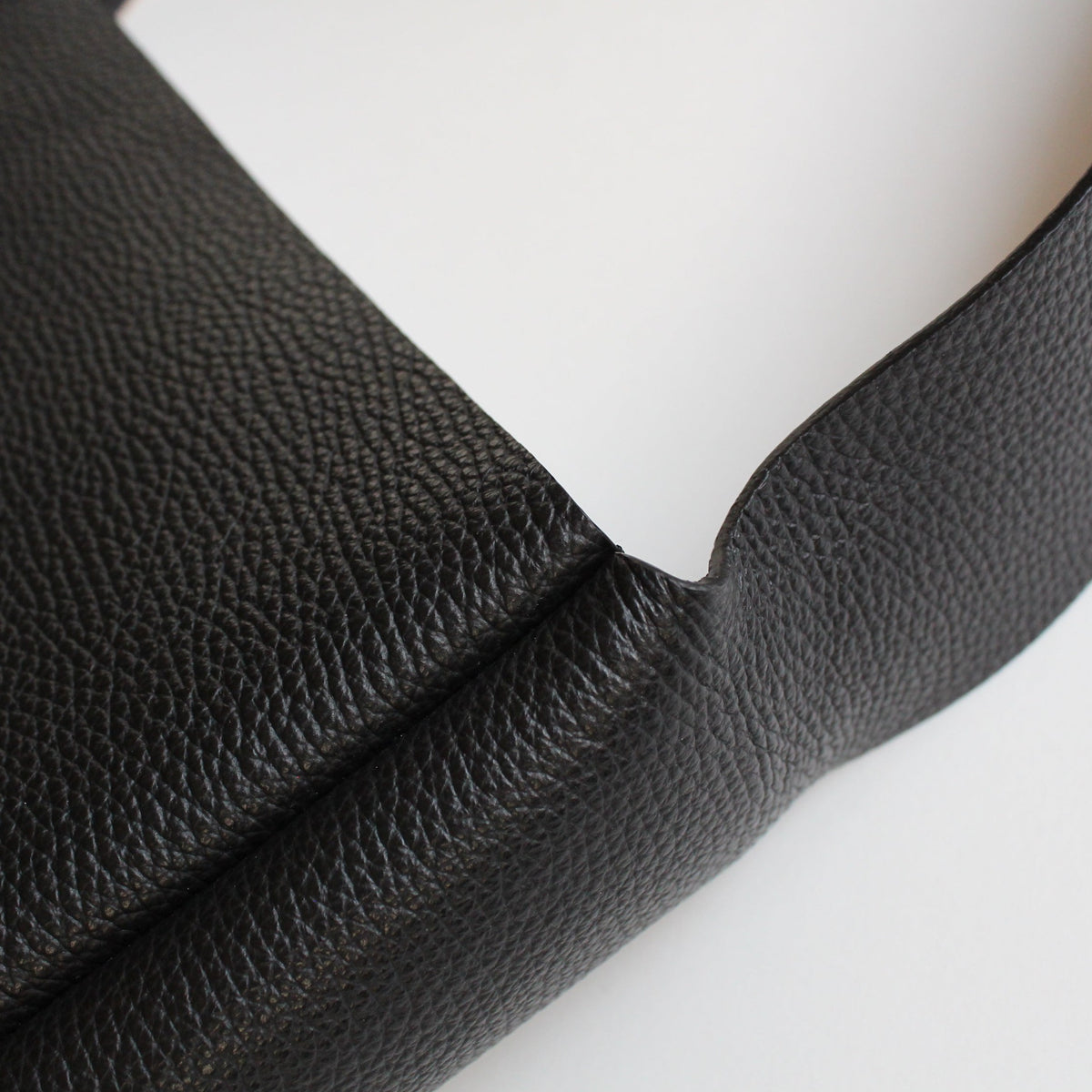 PG02 / PG LEATHER SHOULDER : M - ref. / Web Store