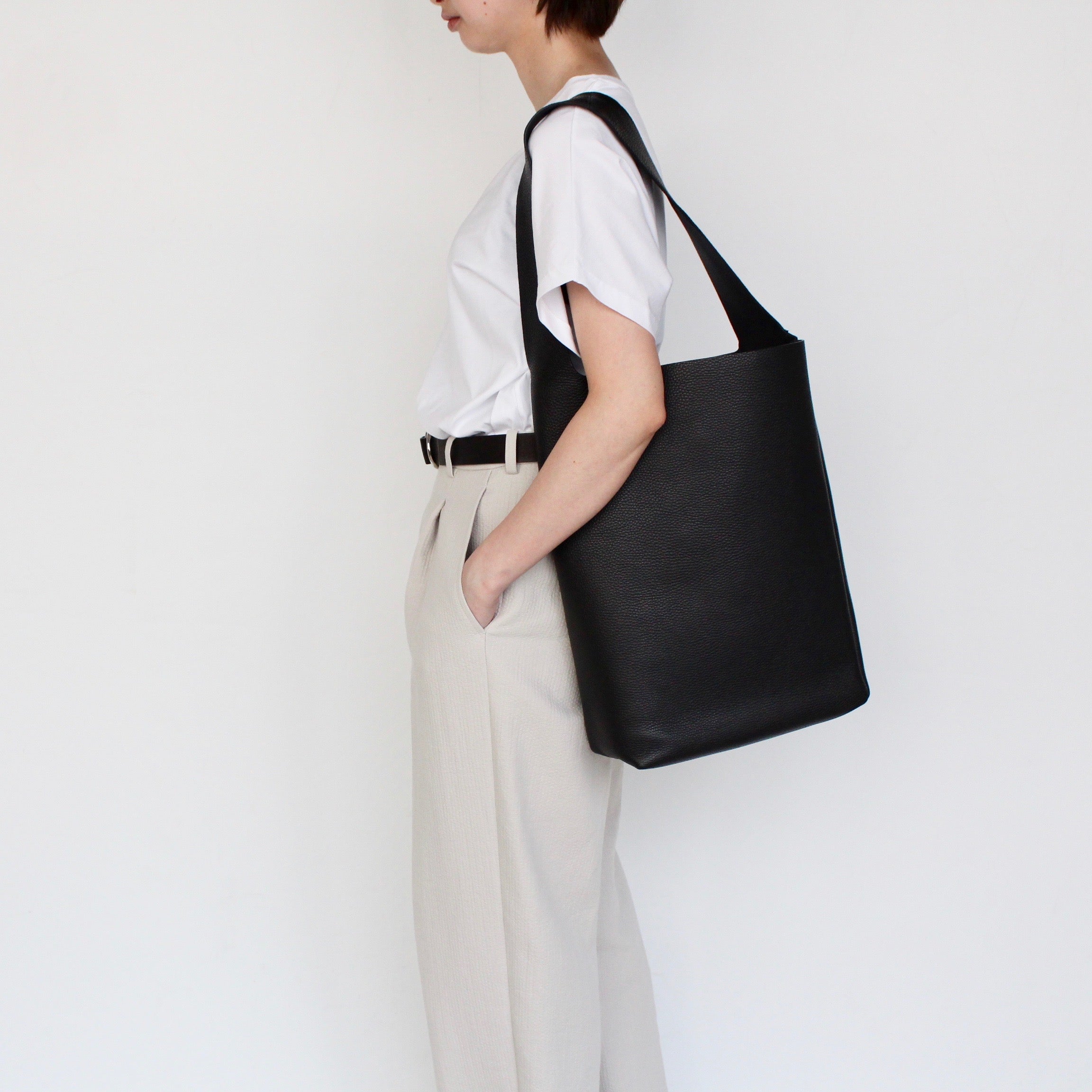 PG02 / PG LEATHER SHOULDER : M | ref. / Web Store