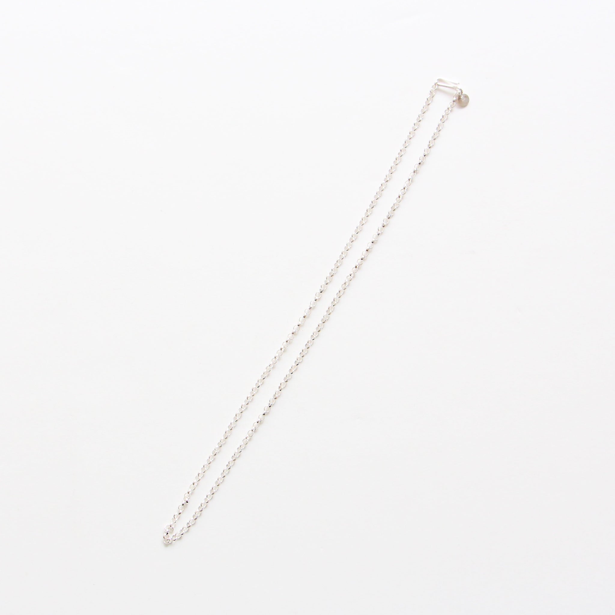 SL018 / TWNKL CIRCLE NECKLESS