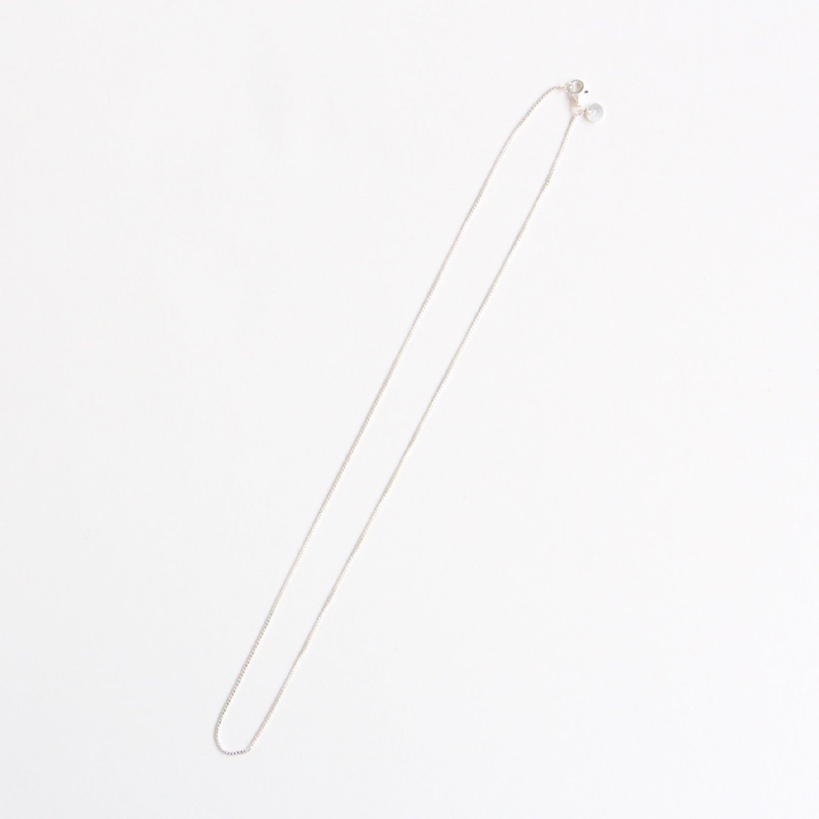 SL022 / TWNKL NECKLESS 1.0