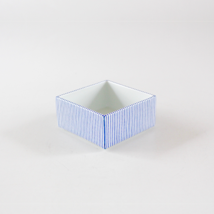 重箱 印判<br>呉須 縞 小 身 - ref. / Web Store